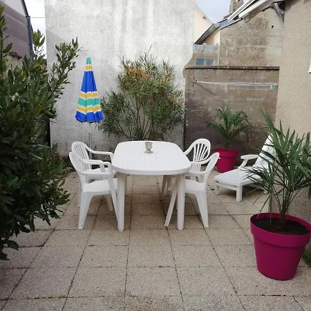 Hébergement de vacances Notre Désir 100 M De La