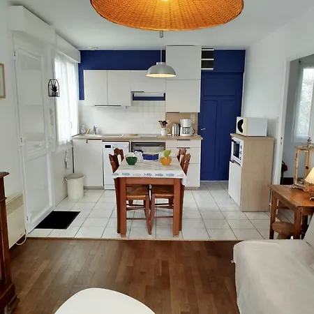 Feriehus Notre Desir 100 M De La Jullouville-les-Pins