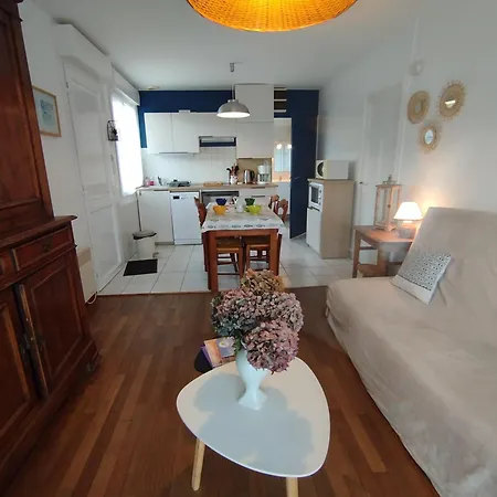 Feriehus Notre Desir 100 M De La Jullouville-les-Pins