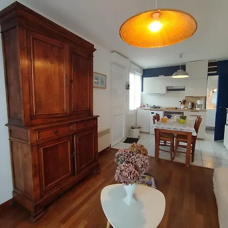 Casa vacanze Notre Désir 100 M De La *