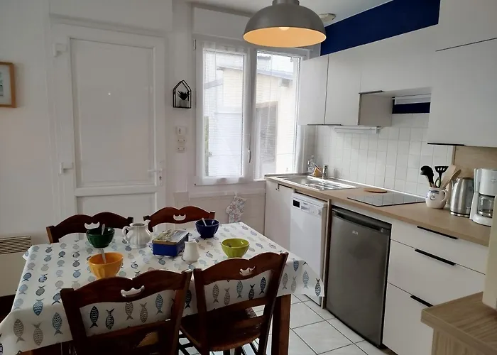 Notre Desir 100 M De La Holiday home Jullouville-les-Pins