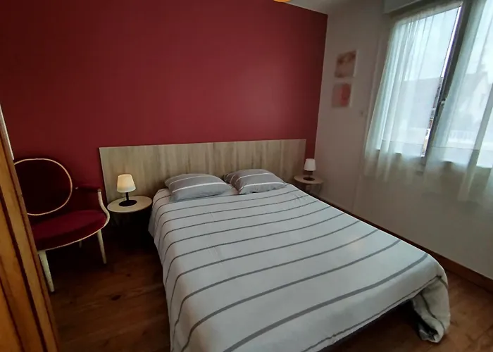 Notre Desir 100 M De La Holiday home Jullouville-les-Pins